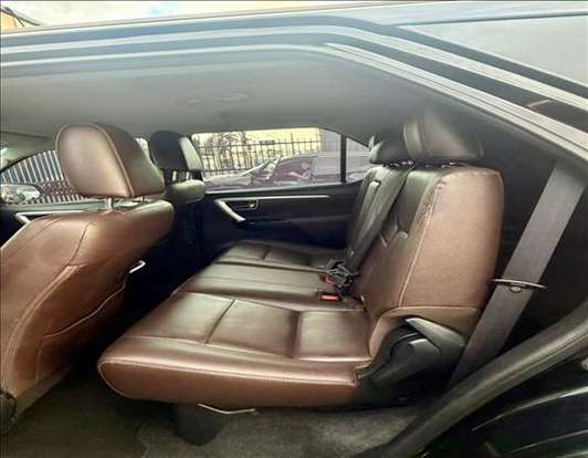 TOYOTA-HILUX-2020