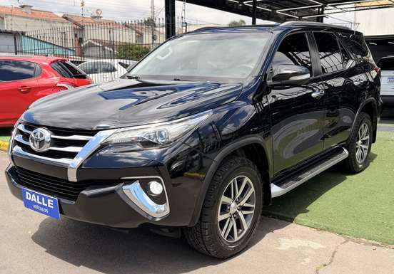 TOYOTA-HILUX-2.8 SRX 4X4 CD 16V DIESEL 4P AUTOMÁTICO TOYOTA-HILUX-2017