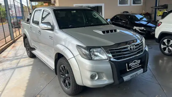 TOYOTA HILUX 3.0 SRV 4X4 CD 16V TURBO INTERCOOLER DIESEL 4P AUTOMÁTICO