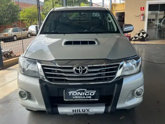 TOYOTA-HILUX-3.0 SRV 4X4 CD 16V TURBO INTERCOOLER DIESEL 4P AUTOMÁTICO TOYOTA-HILUX-2012