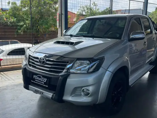 TOYOTA-HILUX-3.0 SRV 4X4 CD 16V TURBO INTERCOOLER DIESEL 4P AUTOMÁTICO TOYOTA-HILUX-2012