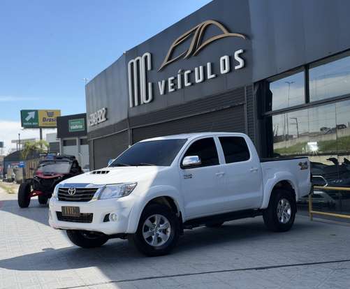 TOYOTA-HILUX-3.0 SRV 4X4 CD 16V TURBO INTERCOOLER DIESEL 4P AUTOMÁTICO TOYOTA-HILUX-2013