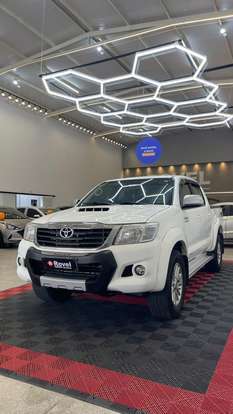 TOYOTA-HILUX-3.0 SRV 4X4 CD 16V TURBO INTERCOOLER DIESEL 4P AUTOMÁTICO TOYOTA-HILUX-2015