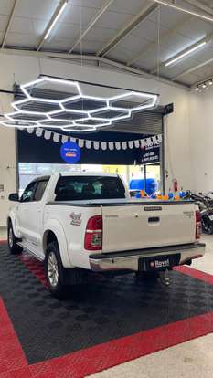 TOYOTA-HILUX-3.0 SRV 4X4 CD 16V TURBO INTERCOOLER DIESEL 4P AUTOMÁTICO TOYOTA-HILUX-2015