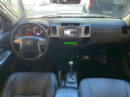 TOYOTA-HILUX-3.0 SRV 4X4 CD 16V TURBO INTERCOOLER DIESEL 4P AUTOMÁTICO TOYOTA-HILUX-2014