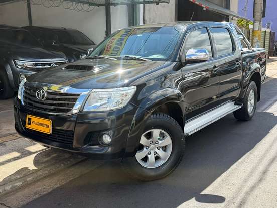TOYOTA-HILUX-3.0 SRV 4X4 CD 16V TURBO INTERCOOLER DIESEL 4P AUTOMÁTICO TOYOTA-HILUX-2013