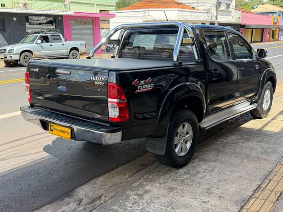 TOYOTA-HILUX-3.0 SRV 4X4 CD 16V TURBO INTERCOOLER DIESEL 4P AUTOMÁTICO TOYOTA-HILUX-2013