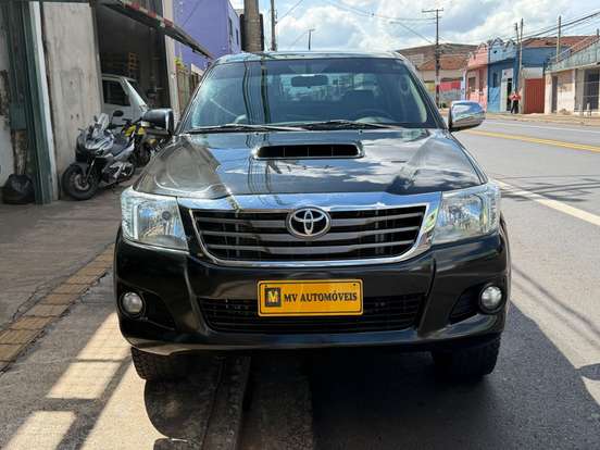 TOYOTA-HILUX-3.0 SRV 4X4 CD 16V TURBO INTERCOOLER DIESEL 4P AUTOMÁTICO TOYOTA-HILUX-2013
