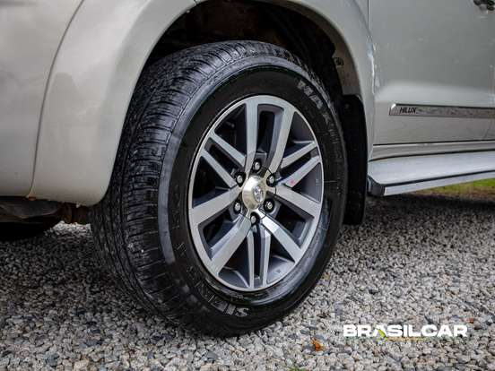 TOYOTA-HILUX-3.0 SRV 4X4 CD 16V TURBO INTERCOOLER DIESEL 4P AUTOMÁTICO TOYOTA-HILUX-2013