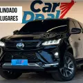 TOYOTA HILUX SW4 2.8 D-4D TURBO DIESEL DIAMOND 7L 4X4 AUTOMÁTICO TOYOTA HILUX SW4 2.8 D-4D TURBO DIESEL DIAMOND 7L 4X4 AUTOMÁTICO