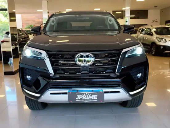 TOYOTA-HILUX SW4-2.8 D-4D TURBO DIESEL SRX 7L 4X4 AUTOMÁTICO TOYOTA-HILUX SW4-2021