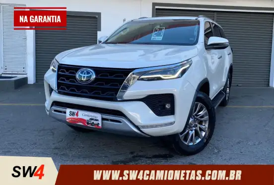 TOYOTA-HILUX SW4-2021