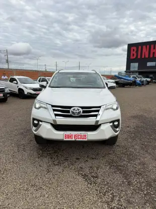 TOYOTA-HILUX SW4-2.8 SRX 4X4 16V TURBO INTERCOOLER DIESEL 4P AUTOMÁTICO TOYOTA-HILUX SW4-2018