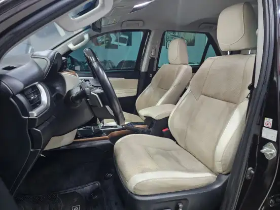 TOYOTA-HILUX SW4-2018
