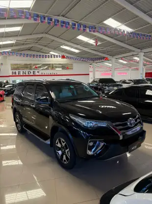 TOYOTA-HILUX SW4-2019