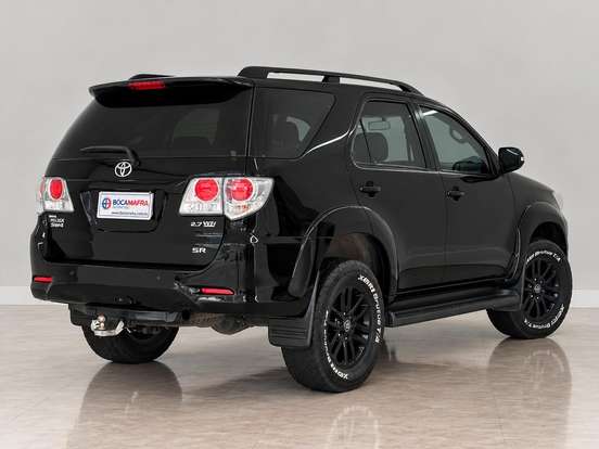 TOYOTA-HILUX SW4-2014