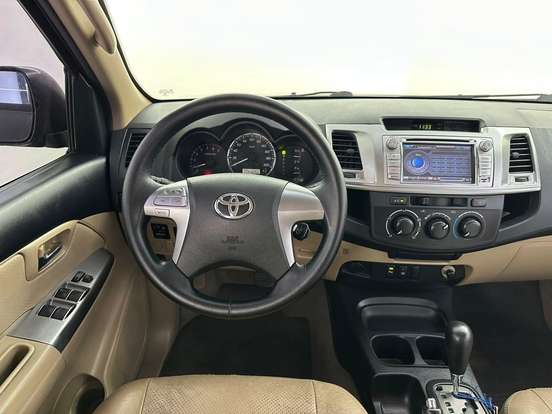 TOYOTA-HILUX SW4-2.7 SR 4X2 16V FLEX 4P AUTOMÁTICO TOYOTA-HILUX SW4-2014