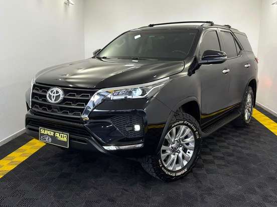 TOYOTA-HILUX SW4-2.7 VVT-i FLEX SRV 7L 4X2 AUTOMÁTICO TOYOTA-HILUX SW4-2021