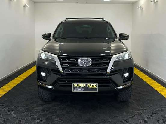 TOYOTA-HILUX SW4-2.7 VVT-i FLEX SRV 7L 4X2 AUTOMÁTICO TOYOTA-HILUX SW4-2021
