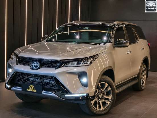 TOYOTA-HILUX SW4-2022