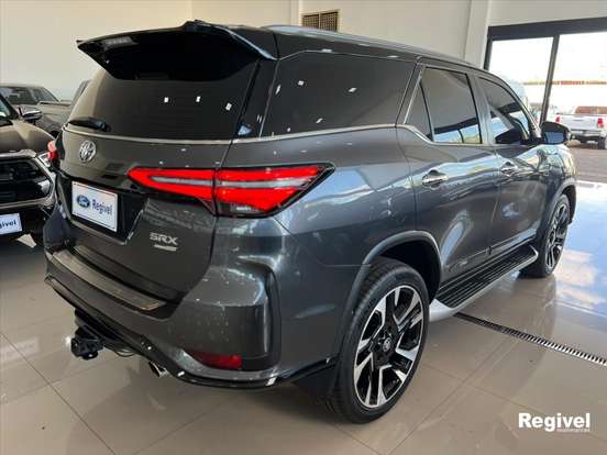 TOYOTA-HILUX SW4-2022