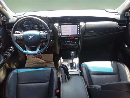 TOYOTA-HILUX SW4-2021