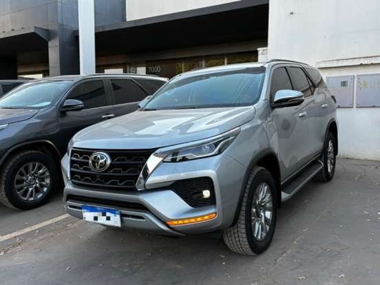 TOYOTA-HILUX SW4-2.8 D-4D TURBO DIESEL SRX 7L 4X4 AUTOMÁTICO TOYOTA-HILUX SW4-2022