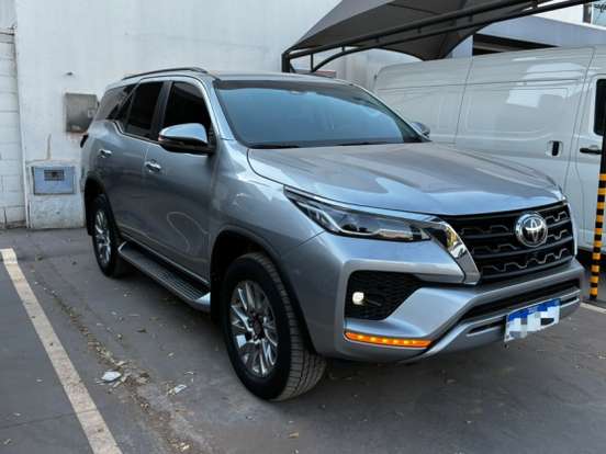 TOYOTA-HILUX SW4-2022