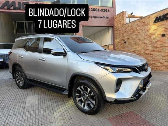 TOYOTA-HILUX SW4-2.8 D-4D TURBO DIESEL SRX PLATINUM 7L 4X4 AUTOMÁTICO TOYOTA-HILUX SW4-2024