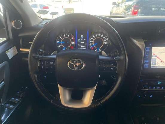TOYOTA-HILUX SW4-2018