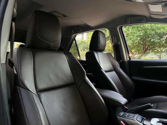 TOYOTA-HILUX SW4-2019