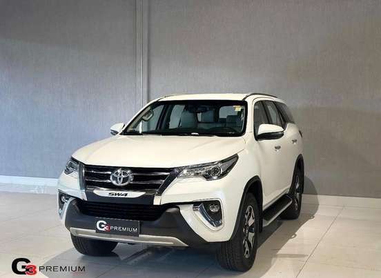 TOYOTA-HILUX SW4-2019