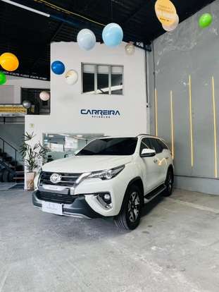 TOYOTA-HILUX SW4-2019