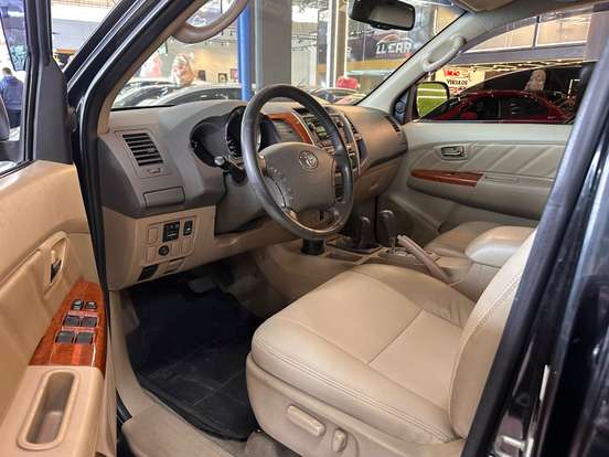 TOYOTA-HILUX SW4-2008