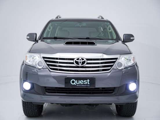 TOYOTA-HILUX SW4-3.0 SRV 4X4 16V TURBO INTERCOOLER DIESEL 4P AUTOMÁTICO TOYOTA-HILUX SW4-2014
