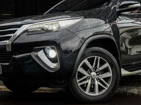 TOYOTA-HILUX SW4-4.0 SRX 4X4 7 LUGARES V6 24V GASOLINA 4P AUTOMÁTICO TOYOTA-HILUX SW4-2016