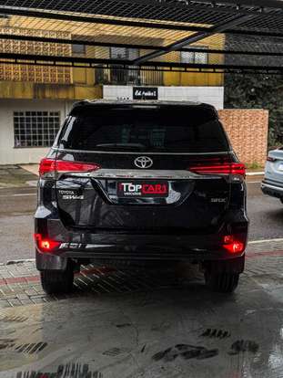 TOYOTA-HILUX SW4-2016