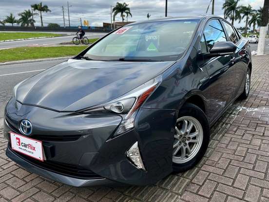 TOYOTA-PRIUS-2018