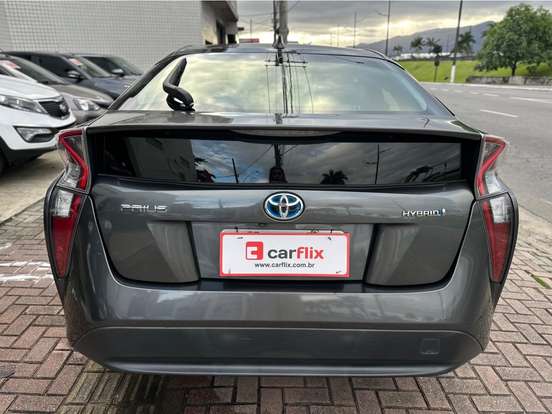 TOYOTA-PRIUS-2018