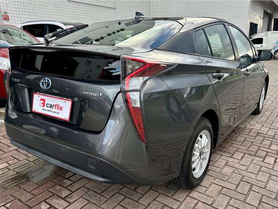 TOYOTA-PRIUS-2018