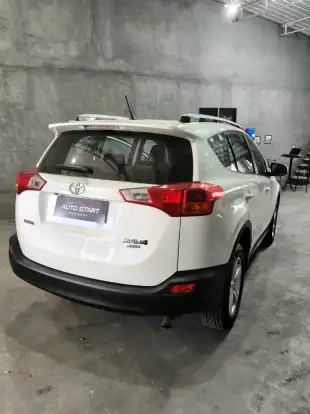 TOYOTA-RAV4-2013