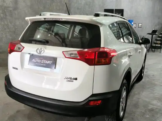 TOYOTA-RAV4-2.0 4X4 16V GASOLINA 4P AUTOMÁTICO TOYOTA-RAV4-2013