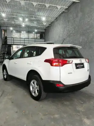 TOYOTA-RAV4-2013