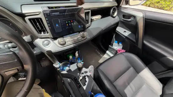 TOYOTA-RAV4-2015