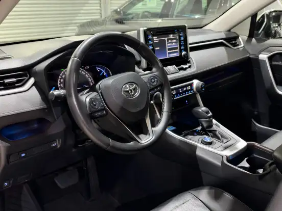 TOYOTA-RAV4-2019