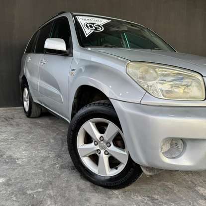 TOYOTA-RAV4-2004
