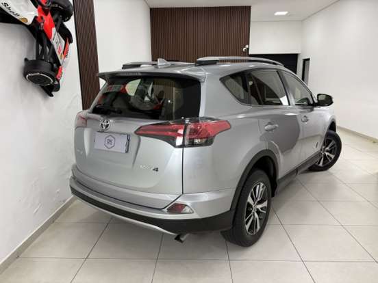 TOYOTA-RAV4-2.0 TOP 4X2 16V GASOLINA 4P AUTOMÁTICO TOYOTA-RAV4-2017