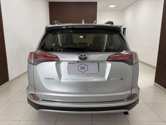 TOYOTA-RAV4-2.0 TOP 4X2 16V GASOLINA 4P AUTOMÁTICO TOYOTA-RAV4-2017