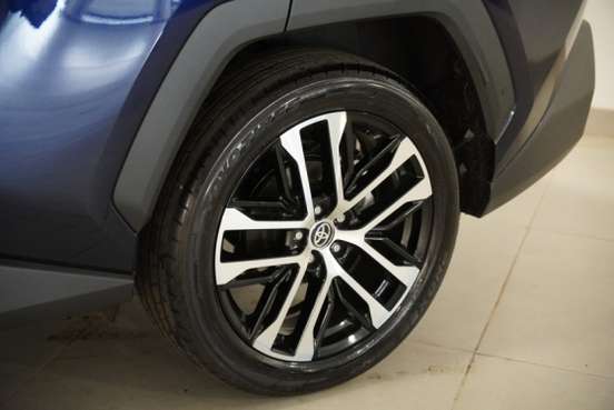 TOYOTA-RAV4-2026