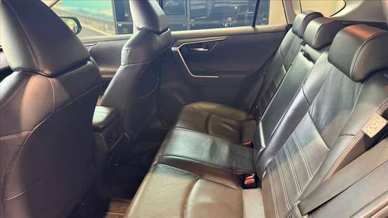 TOYOTA-RAV4-2019